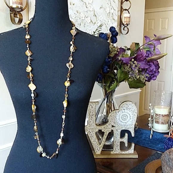 Sea Shell Embellished Bronze And Tan Stament Necklace - Picture 10 of 17